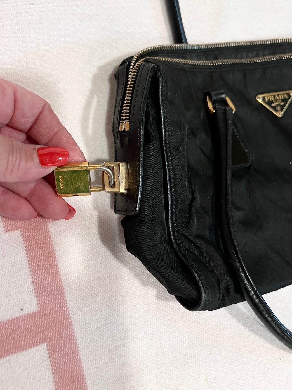 PRADA!⭐️Black Nylon and leather Bag with Gold Hardware - Picture 4 of 11